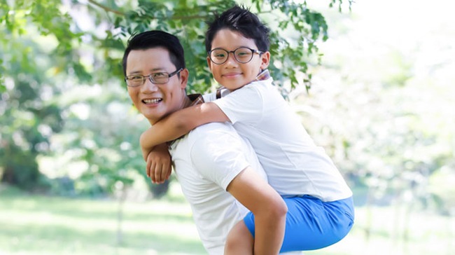 Con trai ca sỹ Hoàng Bách