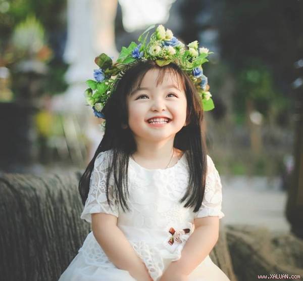 Cô bé Susu sở hữu gương mặt bầu bĩnh, khuôn miệng chúm chím đáng yêu.