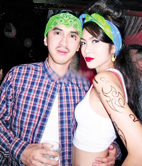Tăng Thanh Hà cùng chồng ấn tượng trong lễ hội Halloween.