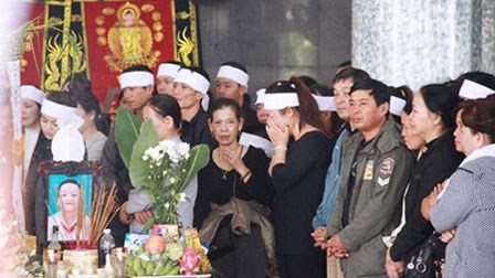 Vụ 4 người chết: Triệu tập người “bí ẩn” trong thư tuyệt mệnh