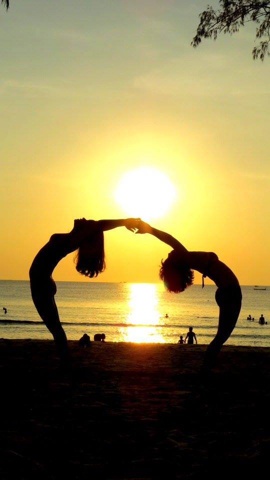 Hình ảnh tập yoga luôn có sức quyến rũ 