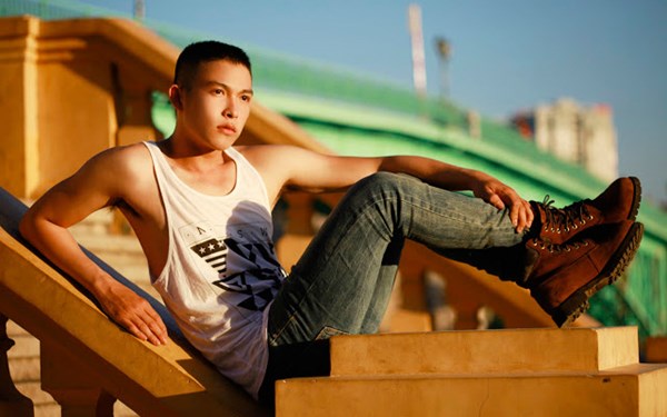 Trung Đại đang là công an nhưng đồng thời làm người mẫu, nhiếp ảnh gia.