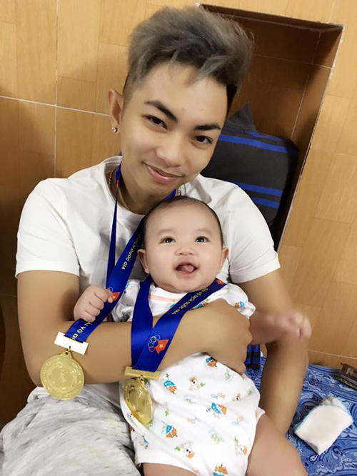 Từ khi công khai hình ảnh con trai của Khánh Thi- Phan Hiển nhanh chóng trở thành một trong những nhóc tỳ được công chúng quan tâm.