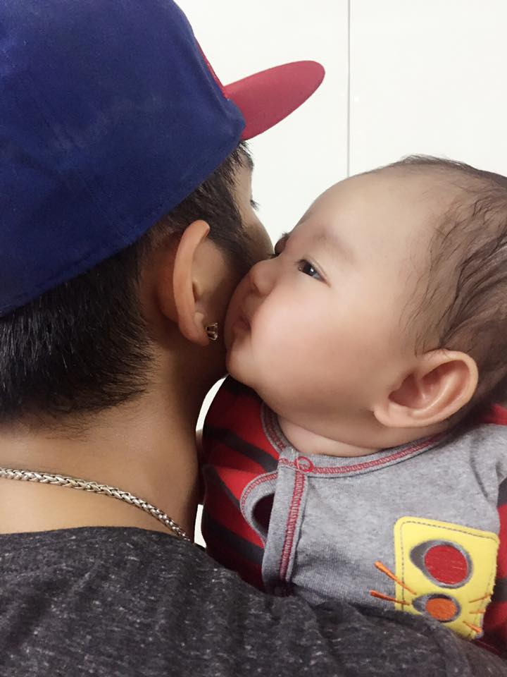 Kubi đã được coi là 'bản sao' của ông bố Phan Hiển rất đáng yêu và đẹp trai