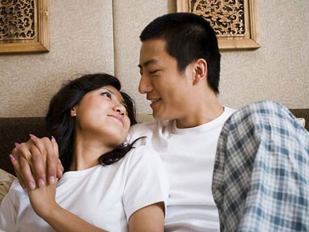 Bật khóc khi nhìn thấy bát cơm đang ăn dở của vợ