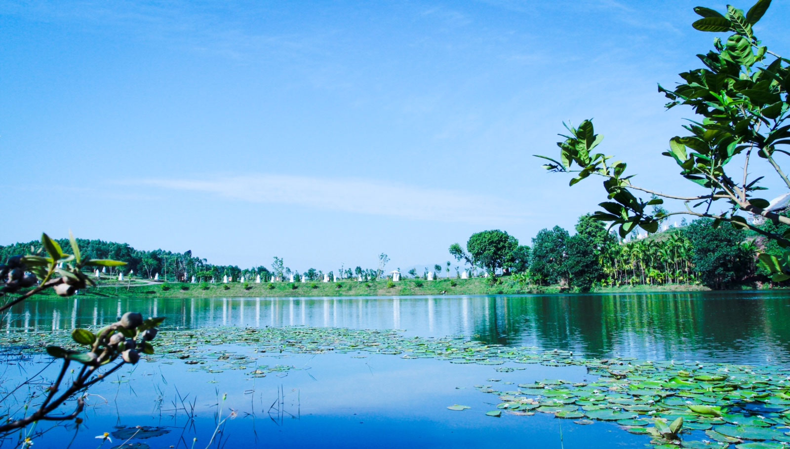 Sông nước đất trời đã tạo nên những giá trị tâm linh mà không phải dự án công viên nghĩa trang nào cũng có được.