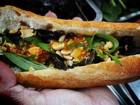 6 loại bánh mì lạ lùng tưởng không ngon mà ngon không tưởng