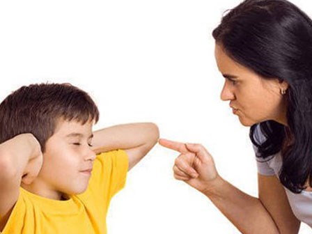 Dấu hiệu giúp bố mẹ phát hiện con đang nói dối