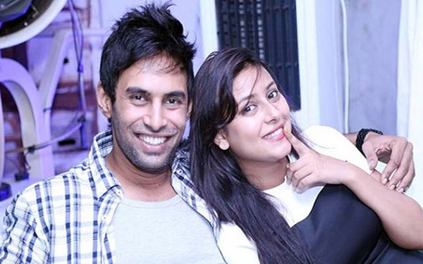 Pratyusha Banerjee năm nay 25 tuổi, tỏa sáng với vai diễn Anandi trong phim truyền hình