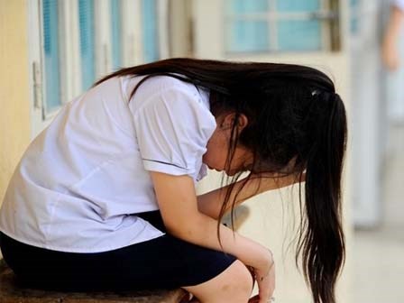 Phía sau một đứa trẻ hư