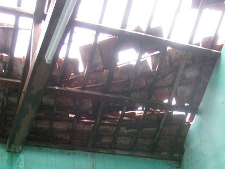 Lốc xoáy kinh hoàng 10 phút, 320 căn nhà tốc mái