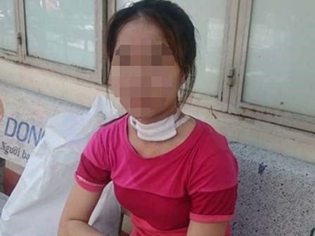 Cô gái bị cướp cứa cổ xuất viện: