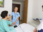 Bác sĩ tròn mắt vì mạch máu nữ bệnh nhân 36 tuổi phình to như cái bát-3