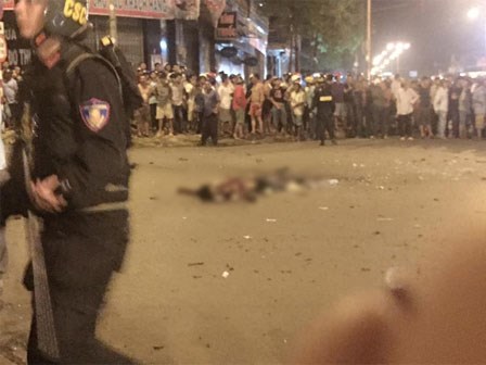 Clip: Hiện trường nam thanh niên ôm bom tự sát tại Buôn Ma Thuột