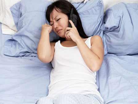 Lần đầu về quê vợ, khi vào buồng bà ngoại chàng trai giật mình khi thấy vật để đầu giường-4