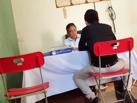 Diện kiến “thần y” đang khiến chị em hiếm muộn phát cuồng