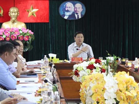 Bí thư Thăng: 'Mọi thứ tốt mà vẫn có trộm cướp, lỗi ở dân à?'