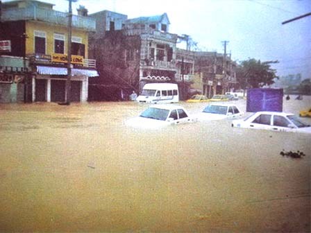 Chuyên gia thời tiết lo ngại ‘đại hồng thủy’ năm 1999 sẽ tái hiện ở miền Trung