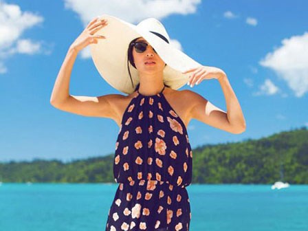4 món đồ đi biển cực đẹp cho nàng mùa hè này