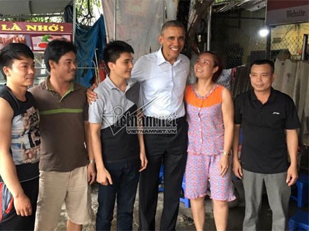 Cuộc gặp bất ngờ với ông Obama dưới mưa