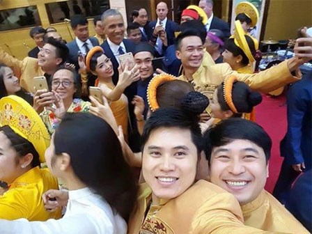 Bức ảnh chen nhau