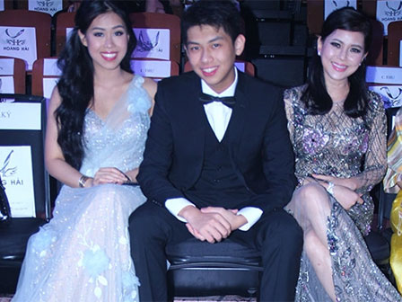 Mẹ chồng U50 của Tăng Thanh Hà cân hết dàn ngôi sao quốc tế khi đụng váy hiệu-7