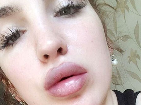 Khao khát vẻ đẹp gợi cảm, chuyên viên trang điểm gặp phải sự cố rợn người