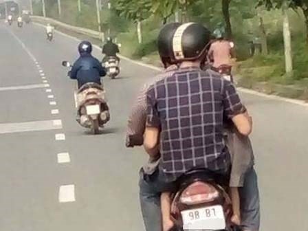 Thực hư chuyện phát hiện 2 cháu bé bị trùm kín đầu trên đường Láng - Hòa Lạc