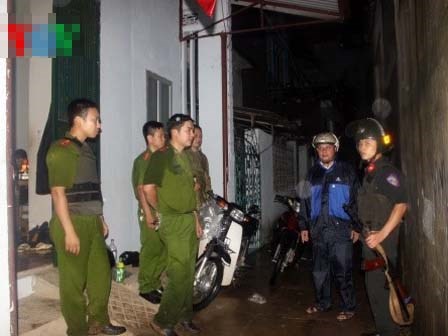 Huy động trăm cảnh sát, chó nghiệp vụ vây bắt kẻ nổ súng bắn Phó công an phường