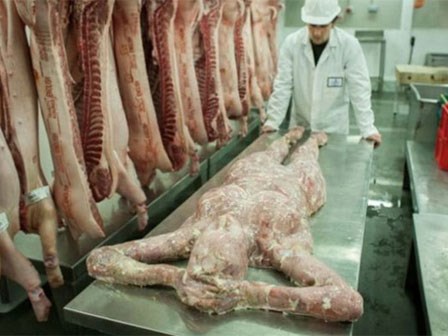 Cảnh tượng khó tin bên trong những nhà hàng, lò mổ bán 