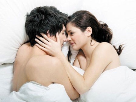 Toát mồ hôi chiều vợ thăng hoa ngày nắng 40 độ