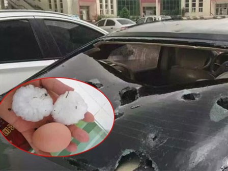 Mưa đá to bằng quả trứng gà phá hỏng nhiều ô tô