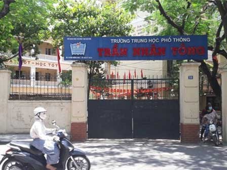 Một giáo viên “phản pháo” việc tuyển dụng đặc cách vợ phi công Trần Quang Khải