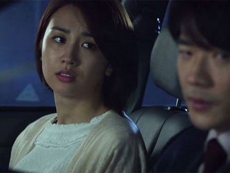 Bàng hoàng phát hiện ra bí mật trong căn phòng kín của nhà chồng