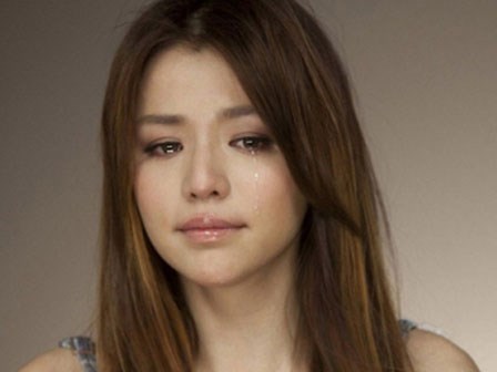Tôi vừa hủy hôn khẩn cấp vì món quà cưới sớm tình cũ chồng gửi