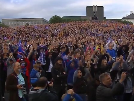 Hơn 20.000 CĐV vỗ tay ở thủ đô Iceland
