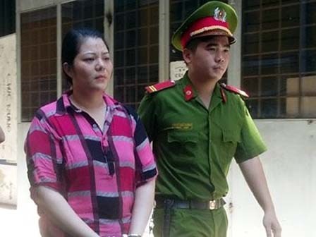 Vụ tố lừa 17 tỷ: Kiều nữ bất ngờ nói có con với giáo sư