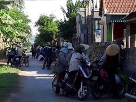 Bàng hoàng phát hiện người mẹ trẻ tử vong dưới ruộng