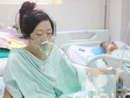 Nghị lực của sản phụ ung thư phải ngồi đẻ mổ qua lời kể của mẹ