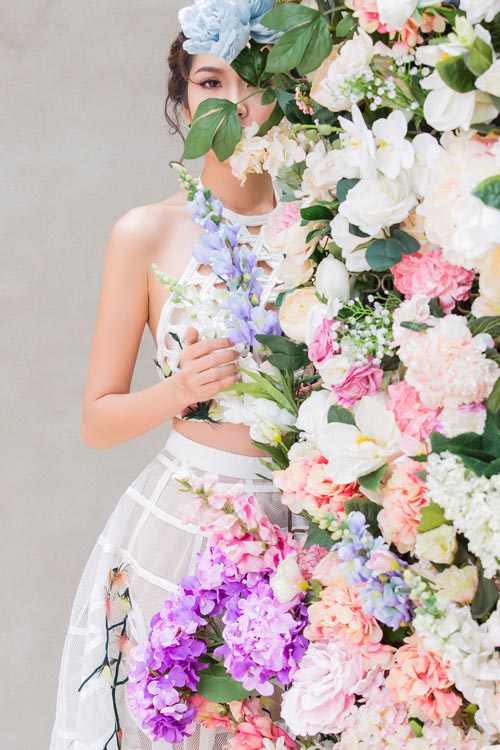 Ý thức được tầm quan trọng của hình ảnh bản thân mỗi khi xuất hiện trước công chúng nên Thúy Vân luôn lựa chọn trang phục tinh tế, thanh lịch và không kém phần hiện đại. 