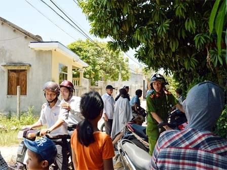 Nghi vợ có người tình, tưới xăng thiêu vợ