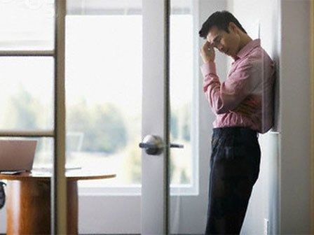 Phát rồ vì vợ là thành viên tích cực của… “hội chăn chuối”
