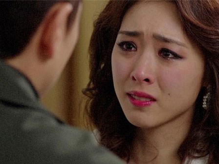 Đang mang bầu con thứ hai, chồng ép phá thai, ly hôn vì anh có bồ