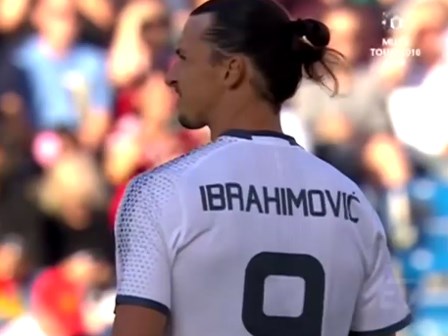 Ibrahimovic thi đấu ra sao trong trận ra mắt M.U