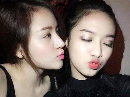 Thúy Vi - Bà Tưng cuộc hội ngộ của 2 cô nàng thị phi