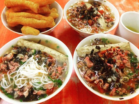 Có đi khắp nơi ăn bún ốc, rồi cũng chẳng bằng 6 quán siêu ngon ở Hà Nội này