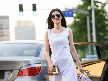 Chồng cũ choáng váng vì không ngờ sau 4 năm tôi lại xinh đẹp và thành đạt như thế