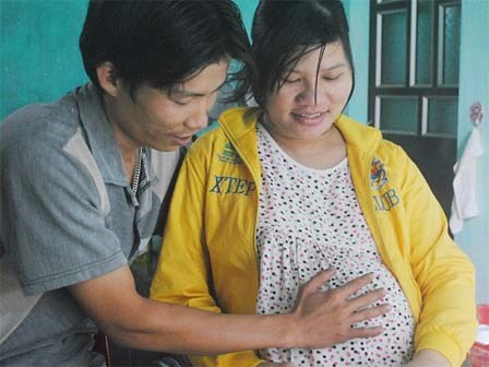Hạnh phúc nhiệm màu của cô gái tật nguyền từng nghĩ mình bị vô sinh