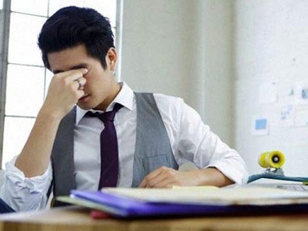 Câu chuyện gây sốt mạng đầy chát đắng của anh chồng mất vợ vì tin lời mẹ