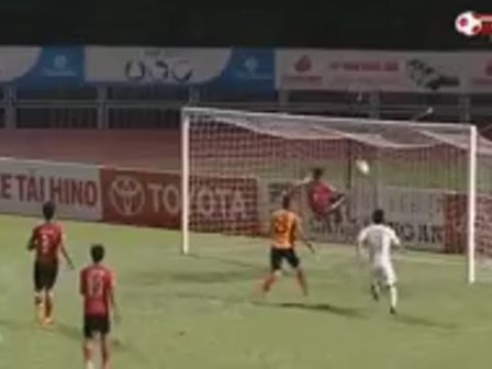 Truyền thông quốc tế ca ngợi pha cứu thua không tưởng ở V-League